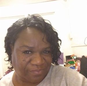 Meet your Posher, Jeannette